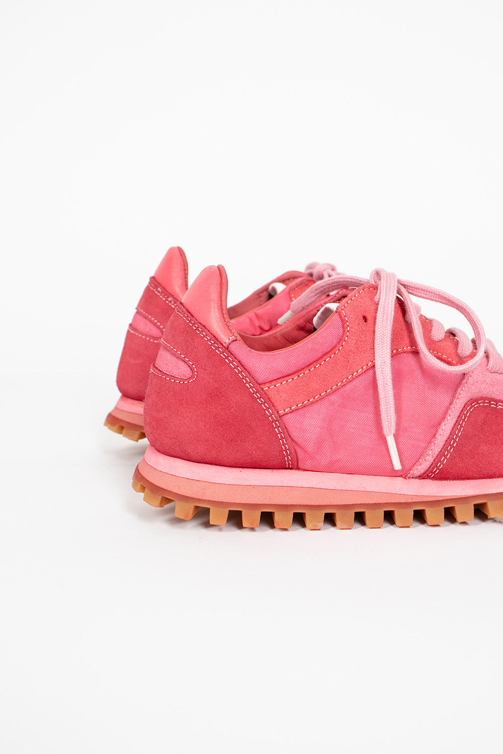 Google SEO: Marathon Trail Sneaker Overdyed Red - Buy Now