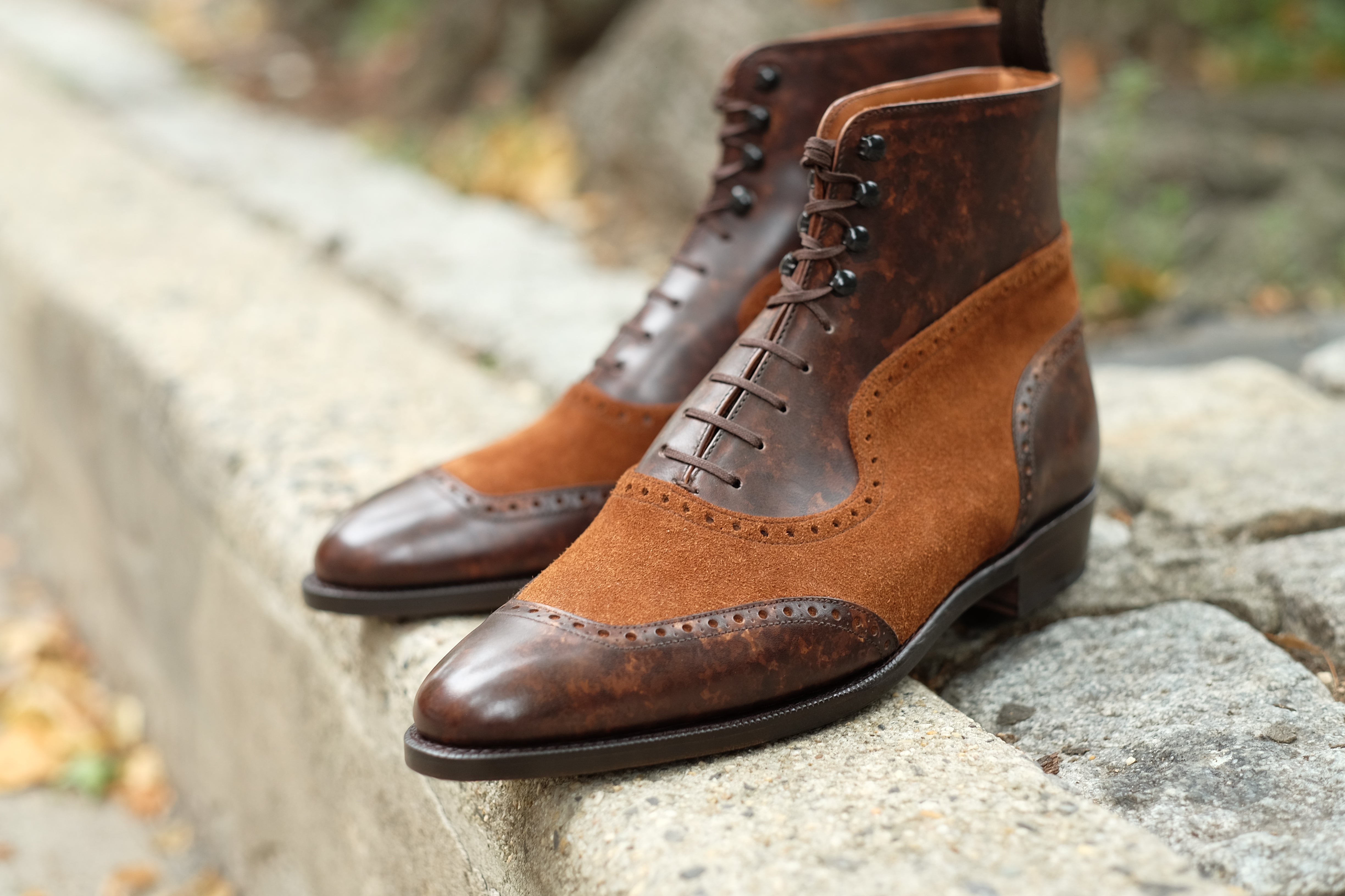 Pinehurst dark brown marble patina snuff suede