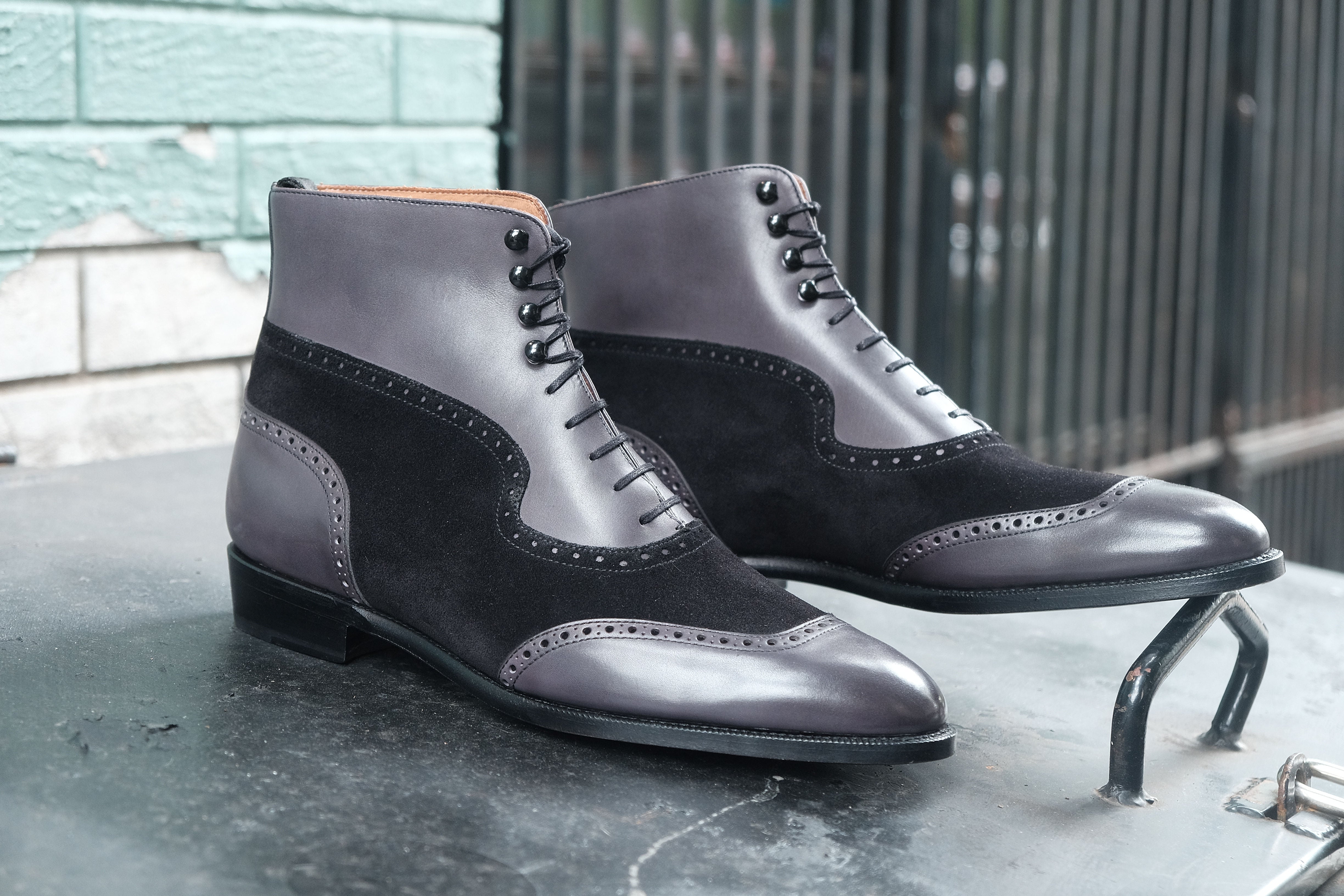 Pinehurst MTO Shaded Gray Calf Black Suede TMG Last Single Leather Sole | Allen Edmonds