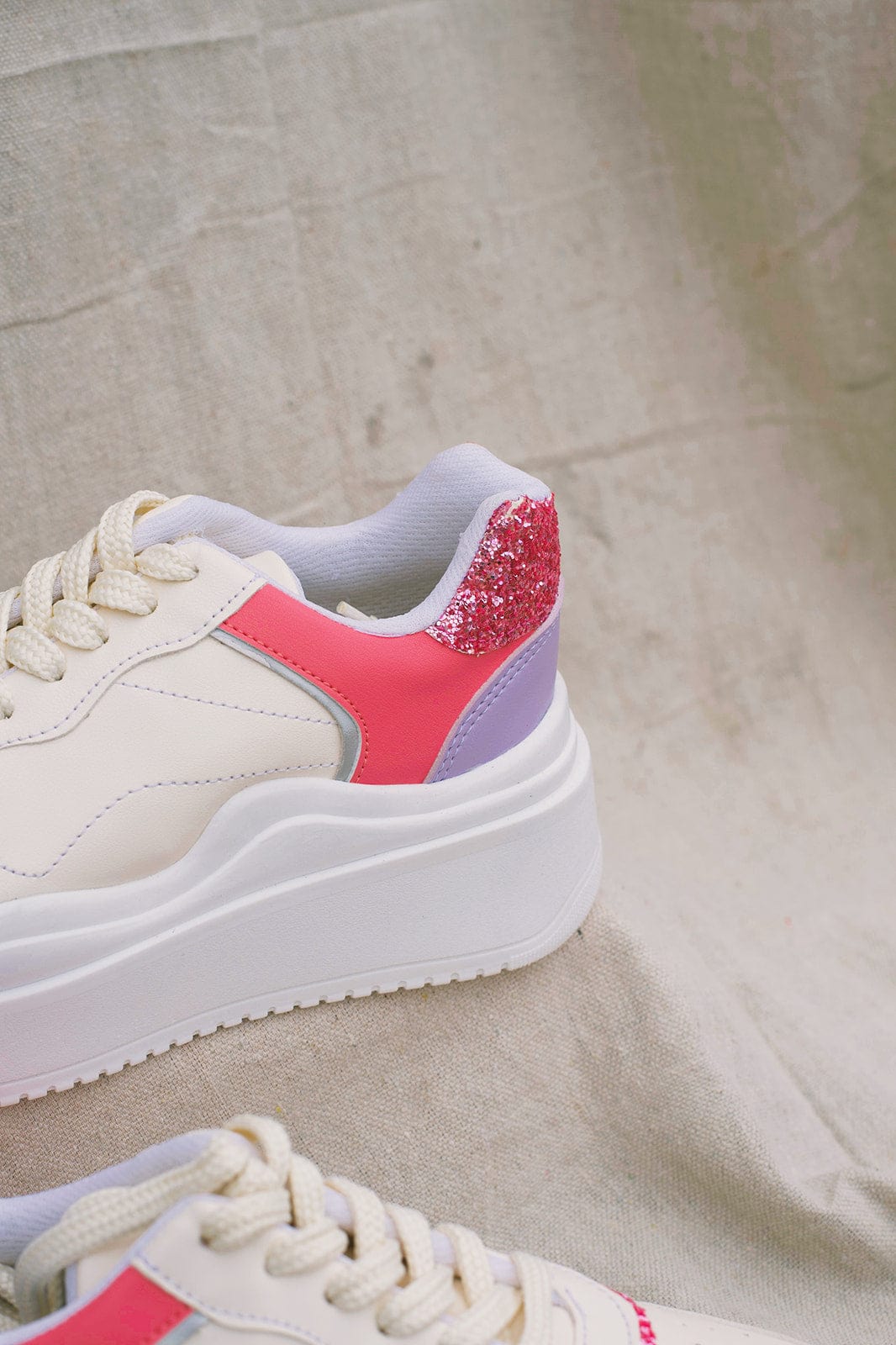 Pink Detail Platform Sneakers - Google SEO