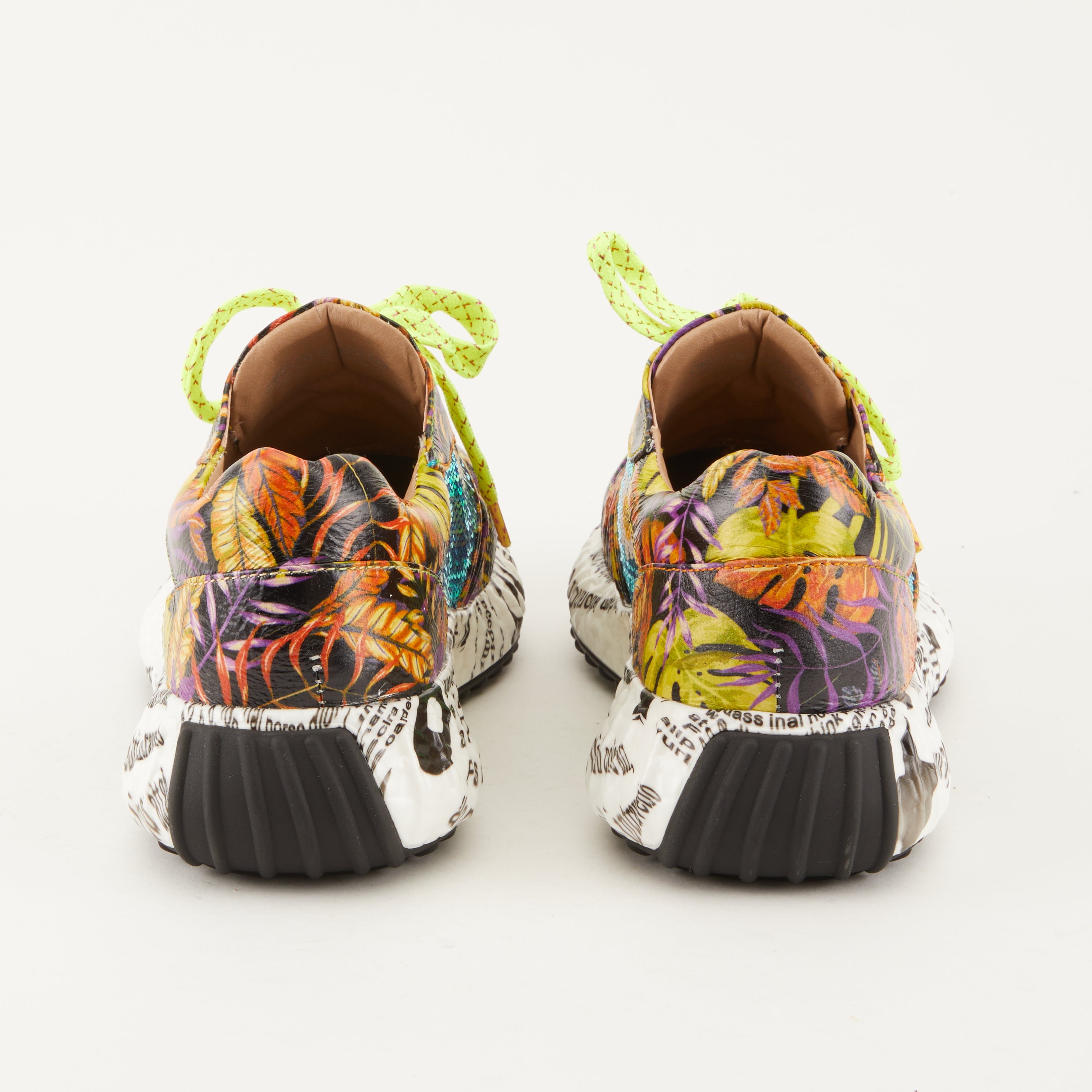 The result is: Zingy sneaker for the artist